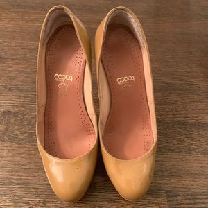 Christian Louboutin nude platform pumps